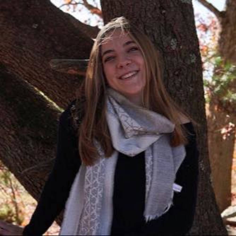 Meet your Posher, Julia